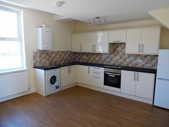 2 bedroom apartment to rent - Photo 1