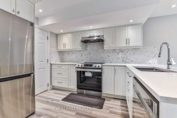 Detached Home For Lease | N9246525 - Photo 1