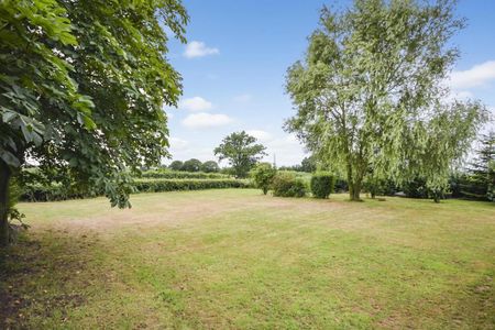 3 bedroom cottage to rent - Photo 2