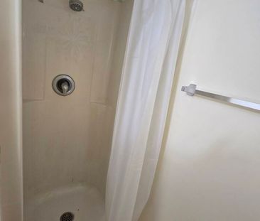 2 bedroom apartment, all inclusive available now - Photo 4