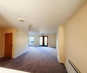 4 bedroom terraced house to rent - Photo 2