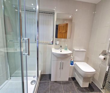 3 Bedroom Detached To Let - Photo 5