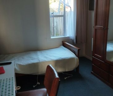 Cornhill Street - Available 2026 - Internet Included - Fully Furnished - Photo 3