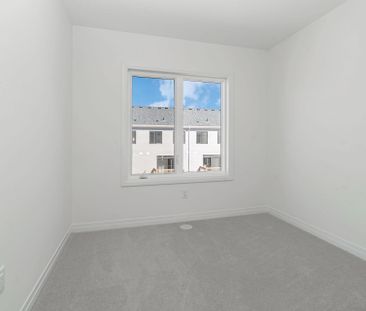 For Lease - 12 Hine Road, Brantford, Ontario - Photo 2