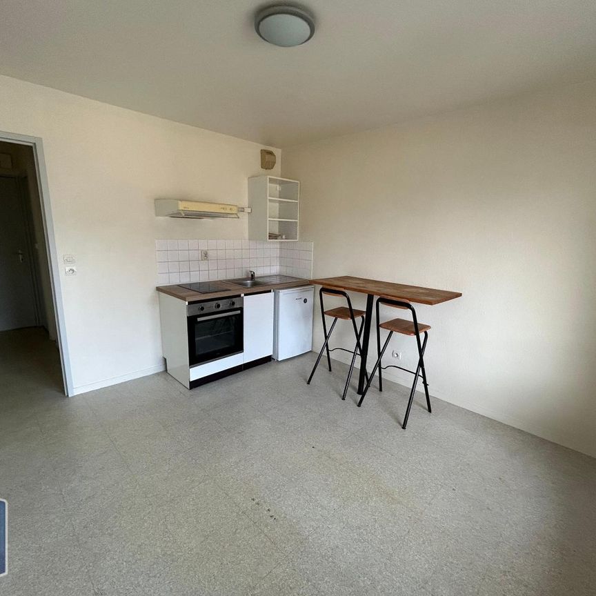 Location Appartement 1 pièce 19m² LAVAL 53000 - Photo 1