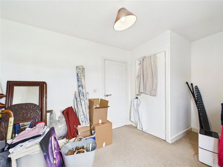 2 bedroom semi-detached house to rent - Photo 4