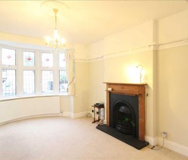4 bedroom detached house to rent - Photo 2