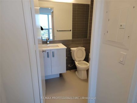 For Lease - 30 Gibbs Road Unit# 3006, Toronto, Ontario - Photo 4