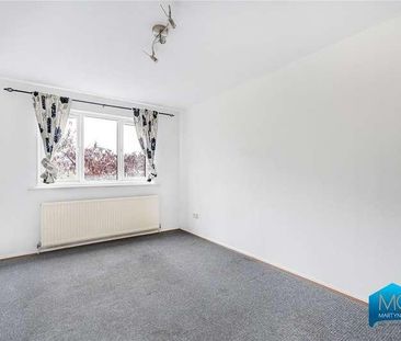 Isabella Close, London, N14 - Photo 1