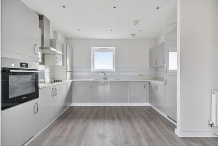 2 bedroom apartment to rent - Photo 3