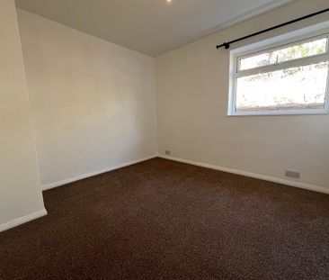 3 bedroom detached bungalow to rent - Photo 5