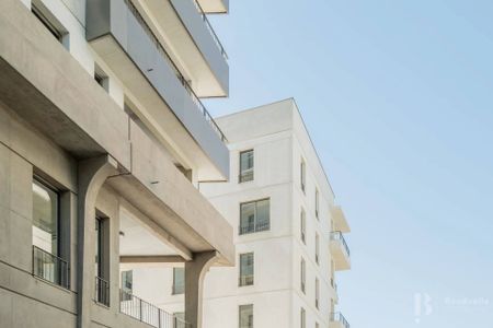 Rental Apartment Bordeaux Saint-Jean - Photo 3