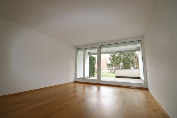 Nähe Mischelicenter- moderne 3 1/2 Zimmer-Maisonettewohnung in Reinach - Photo 1