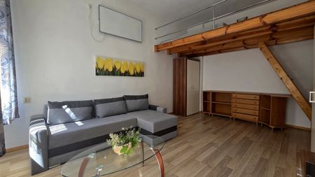 Duża kawalerka z antresolą, Centrum! - Photo 3