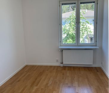 Välplanerad villa i barnvänligt område - Photo 6