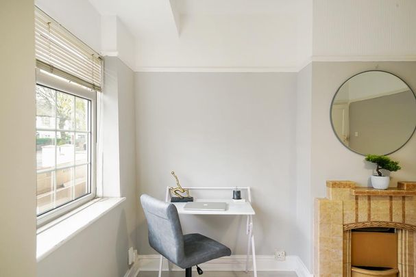 1 bedroom in a house share to rent - Photo 1