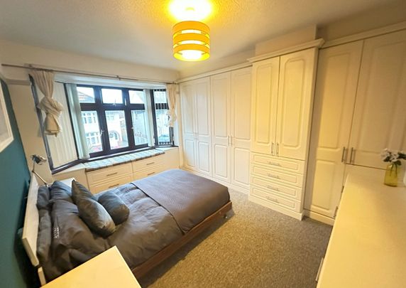 GRITTLETON ROAD - DOUBLE ROOM - Photo 1