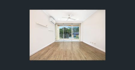 Stylish and Spacious Apartment with Tranquil Outlook - Photo 4