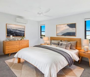 Contemporary Living with Space, Style & Comfort - Photo 5