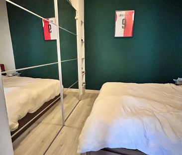 Te huur een zeer ruim opgezet mooi appartement gelegen aan de centr... - Foto 2