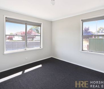 Newly Renovated 3 Bedroom Home - Photo 6