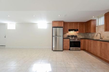 For Lease - 128 Watsonbrook Drive Unit# Lower unit, Brampton, Ontario - Photo 2