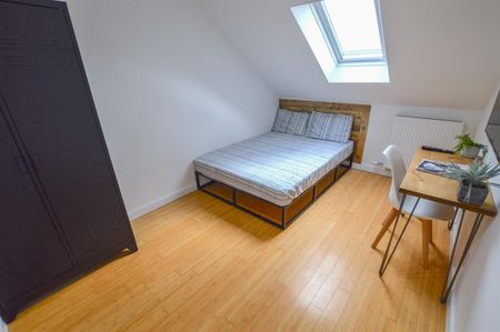 6 bed flat to rent in Cartington Terrace, Newcastle Upon Tyne, NE6 - Photo 5