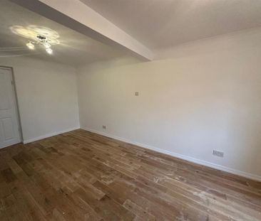 3 bedroom cottage to rent - Photo 6