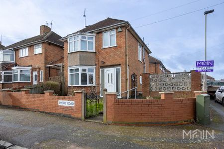 3 bedroom detached house to rent - Photo 2