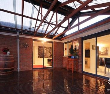 Contemporary Family Living in a Prime Lynbrook Location - Photo 5