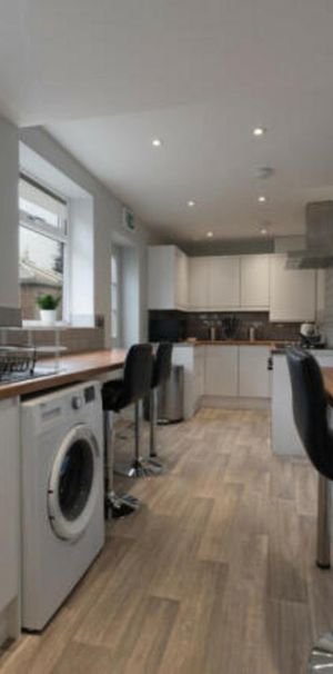 Robin Hood Crescent, Doncaster, DN3 - Photo 1