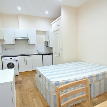 Studio to rent - Photo 4