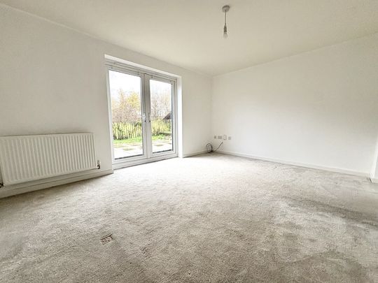 Beck Bridge Lane, Bradford, Allerton - Photo 1