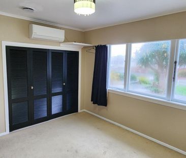 7 Rospeath Crescent, Spotswood, New Plymouth - Photo 6