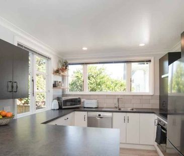 AWAPUNI- 3 BEDROOMS - Photo 4