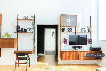 2 bedroom flat to rent - Photo 3