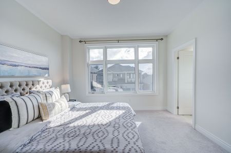 For Lease - 27 Hearthwood Gate, Whitchurch-Stouffville, Ontario - Photo 4