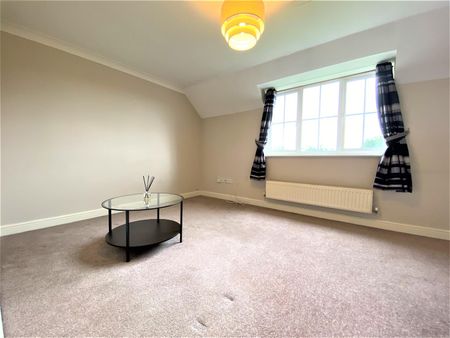 Hubbards Close, Hillingdon, UB8 - Photo 2