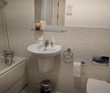 2 bedroom apartment to rent - Photo 6
