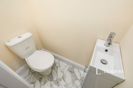 2 bedroom apartment to rent Radford Road, NG7 - Photo 2