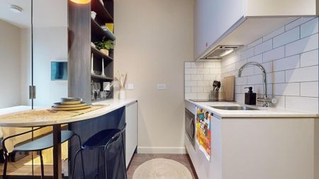 Studio to rent - Photo 2