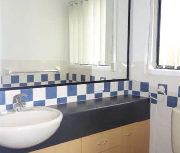 “ANNERLEY PRECINCT, 2 LIVING AREAS TOWNHOUSE” - Photo 4