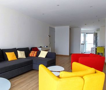 Location Appartement 3 pièces 71m² AVIGNON 84000 - Photo 2