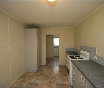 Ideally Located - Photo 5