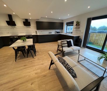 Courtney Road, Kingswood - Photo 6