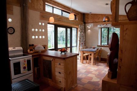 Charming Cob Cottage in Cambridge - Photo 5
