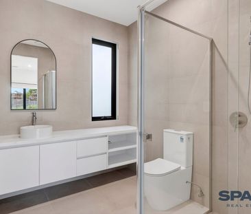 The Perfect Blend of Space, Style & Location - Photo 6