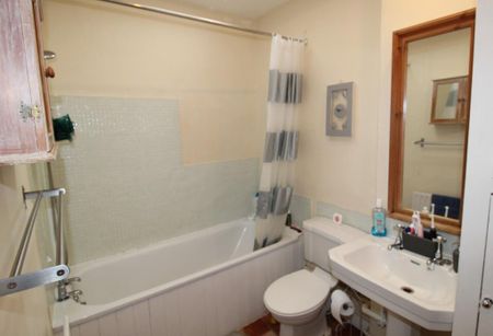 2 bedroom terraced house to rent - Photo 5