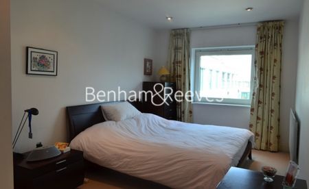 2 Bedroom flat to rent in Beckford Close, Kensington, W14 - Photo 2