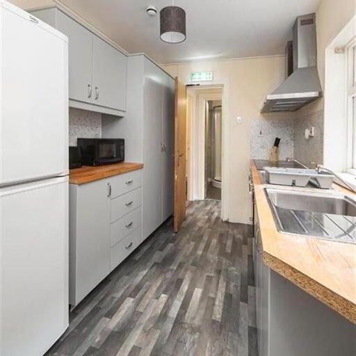 Room 7, 96 Cromwell Road, Belfast, BT7 1JY - Photo 1